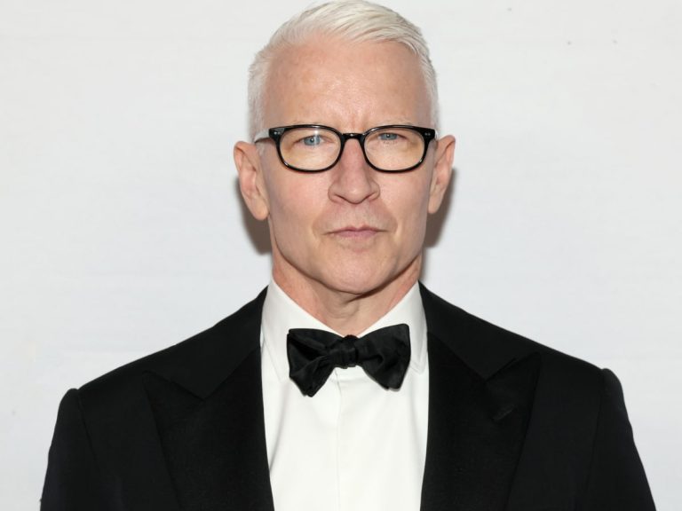 anderson cooper net worth
