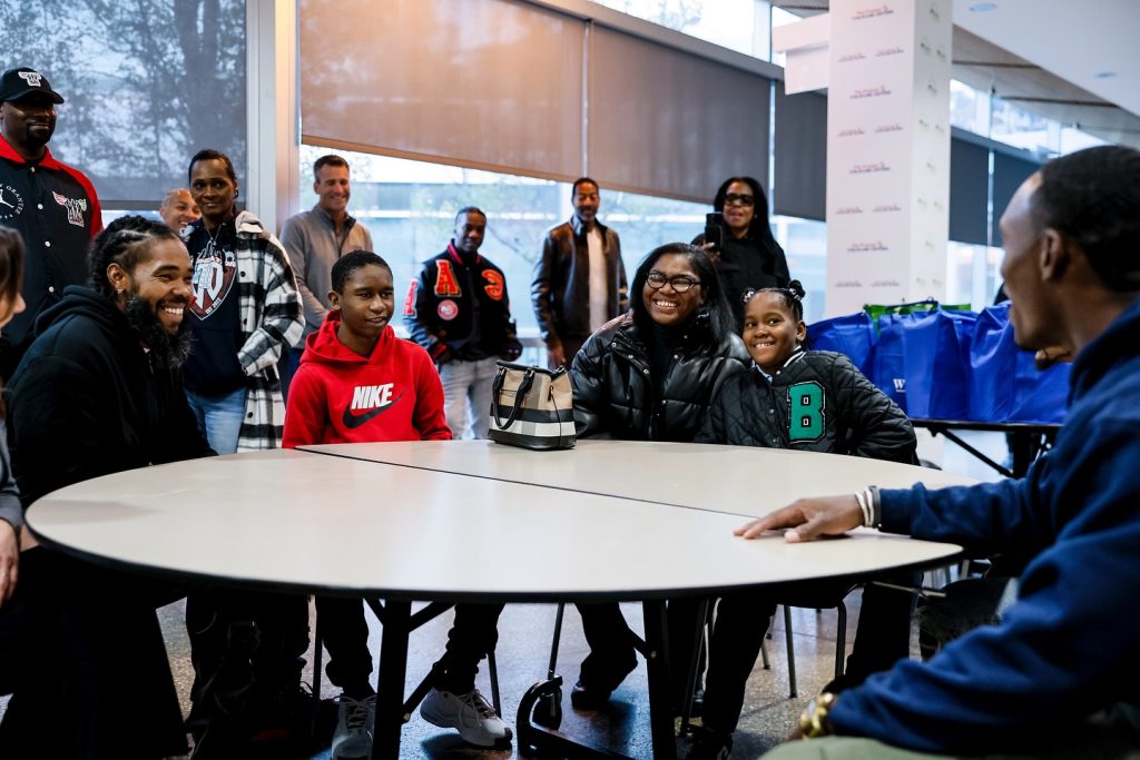 Jonathan Owens Height: Shocking Facts You Didn’t Know