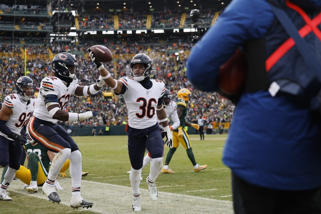 Jonathan Owens Height: Shocking Facts You Didn’t Know