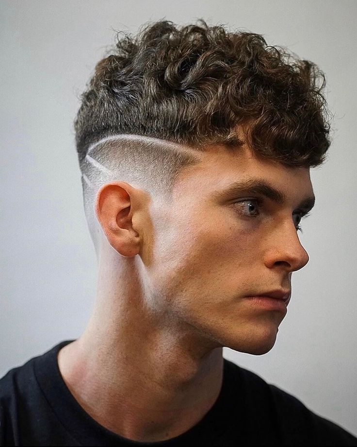 Mid-Fade Haircut Ideas for a Sharp, Clean Look